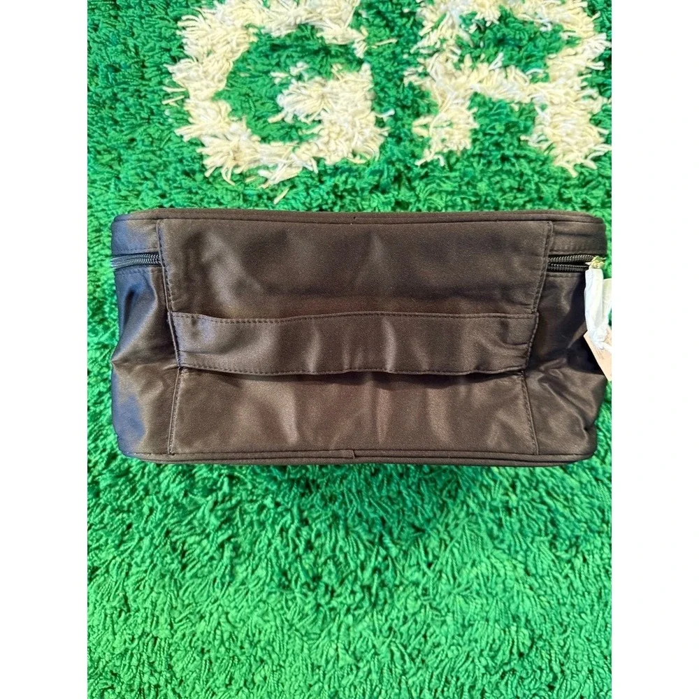 Victoria's Secret Makeup Bag Women OS Black NEW Travel Case Gold Logo 26475530